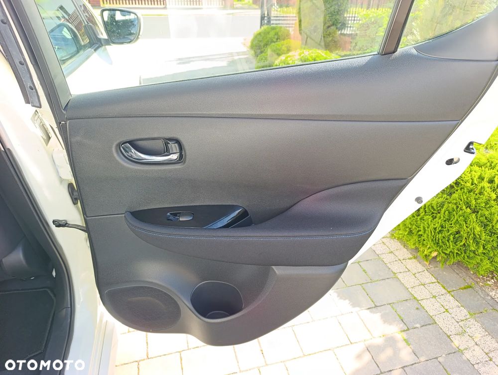 Nissan Leaf 40kWh N-Connecta - 18