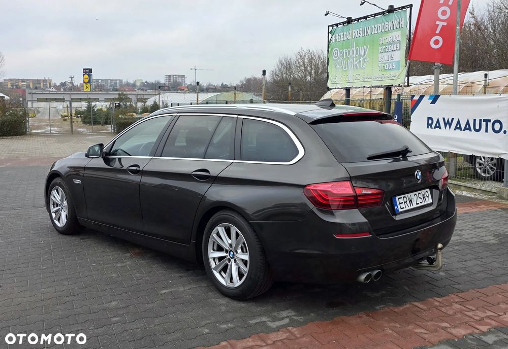 BMW Seria 5 518d Luxury Line - 3