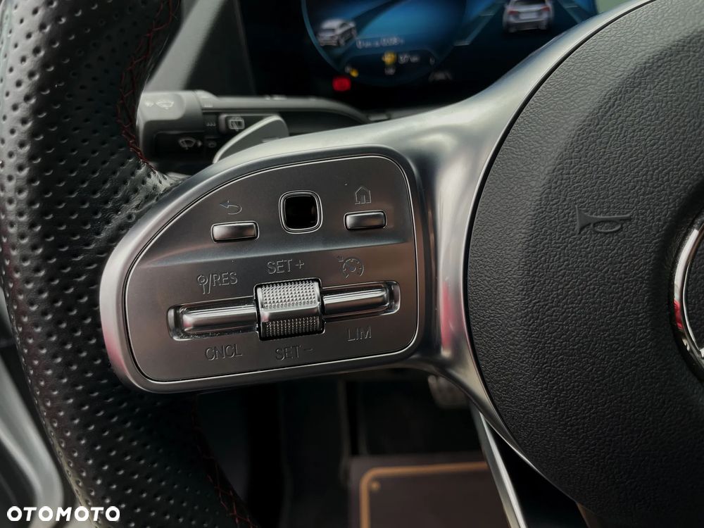 Mercedes-Benz GLA 250 AMG Line - 27