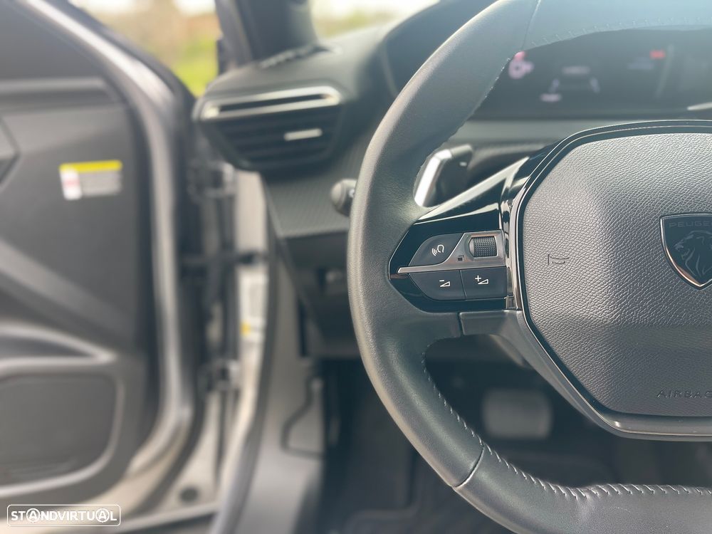 Peugeot 2008 Hybrid 145 e-DSC Allure - 19