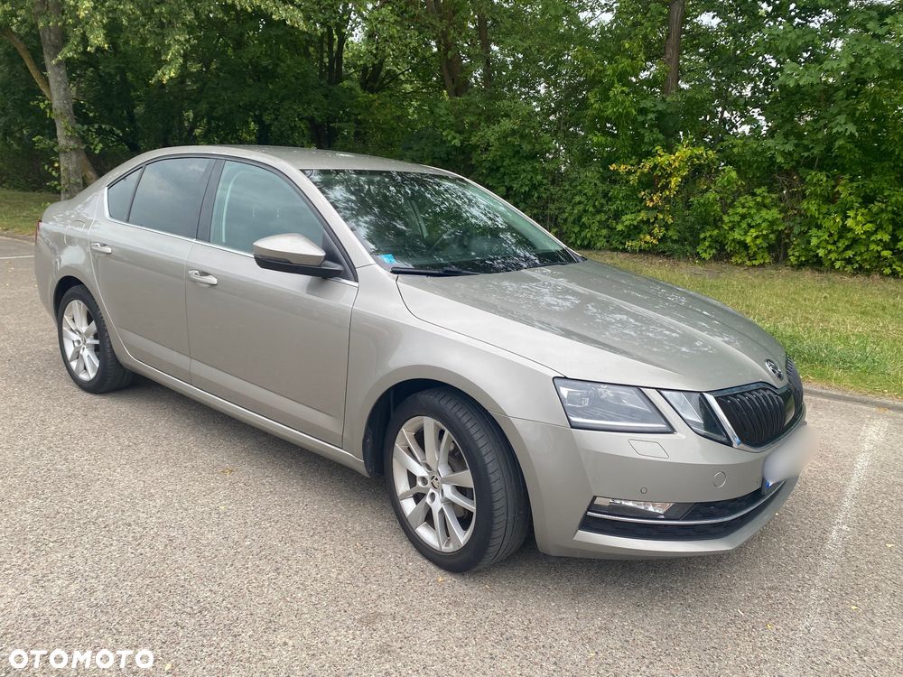 Skoda Octavia 1.6 TDI Ambition DSG - 1