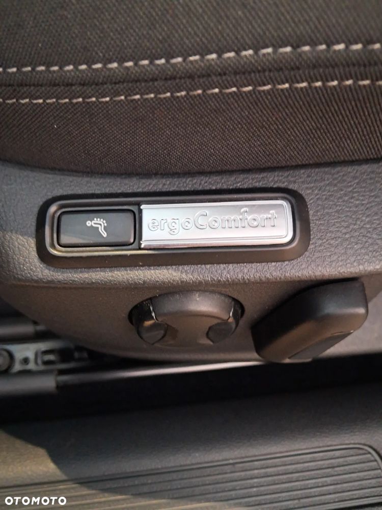Volkswagen Passat 2.0 TDI BMT Comfortline DSG - 27