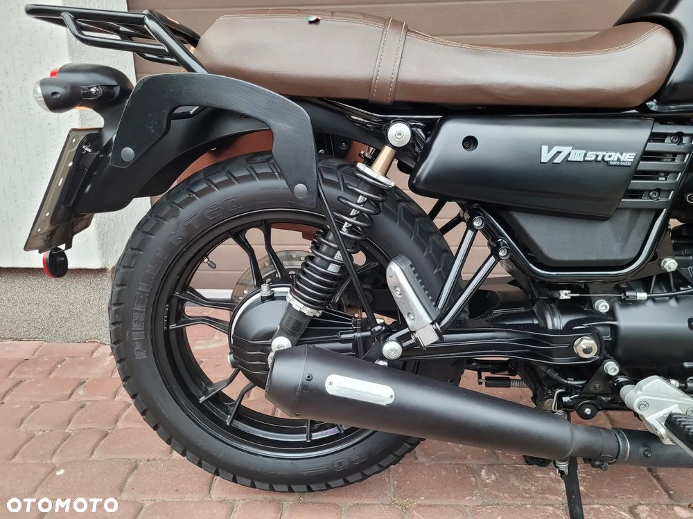 Moto Guzzi V7 - 6