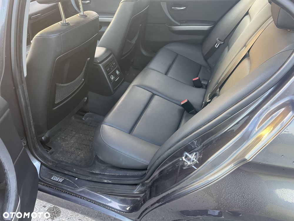 BMW Seria 3 - 33