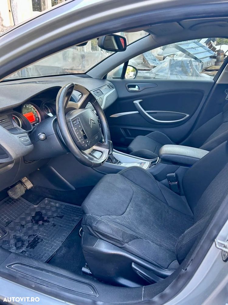 Citroën C5 2.0 HDI Susp H3+ Exclusive - 6