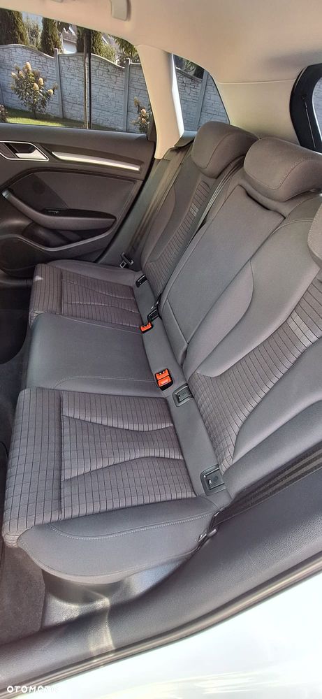 Audi A3 Sportback 1.4 TFSI Ambiente - 7