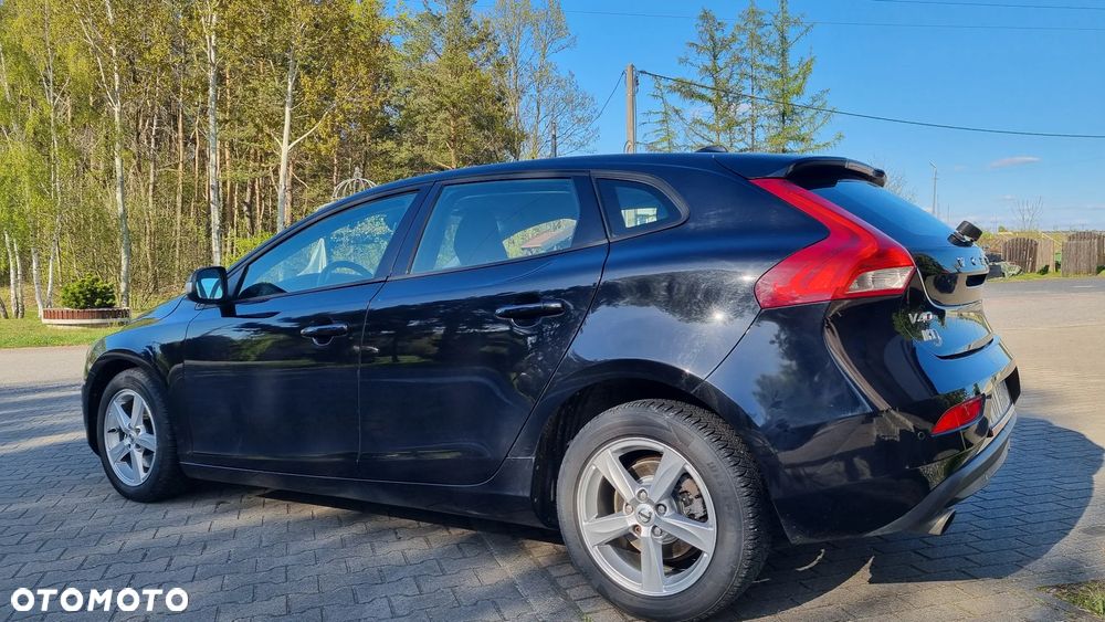 Volvo V40 T2 Momentum - 5