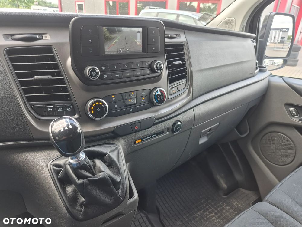 Ford Transit Custom 290 L2H1 Limited - 12