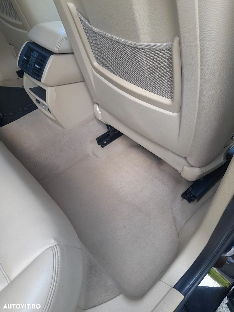 BMW X3 xDrive20d AT xLine - 27