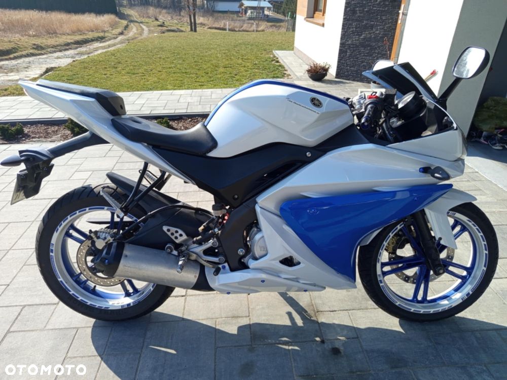Yamaha YZF - 3