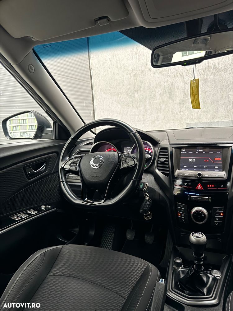SsangYong XLV - 10