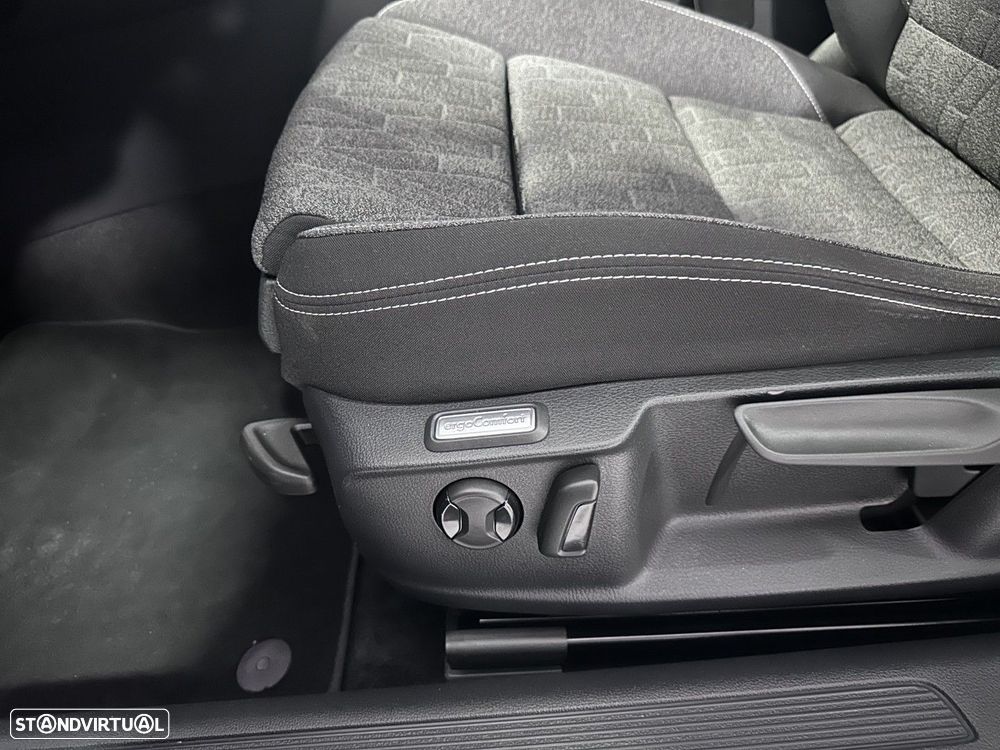 VW Passat Variant - 23