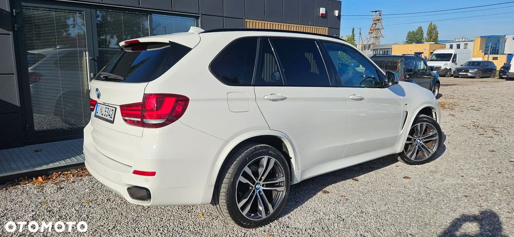 BMW X5 M M50d Sport-Aut - 16