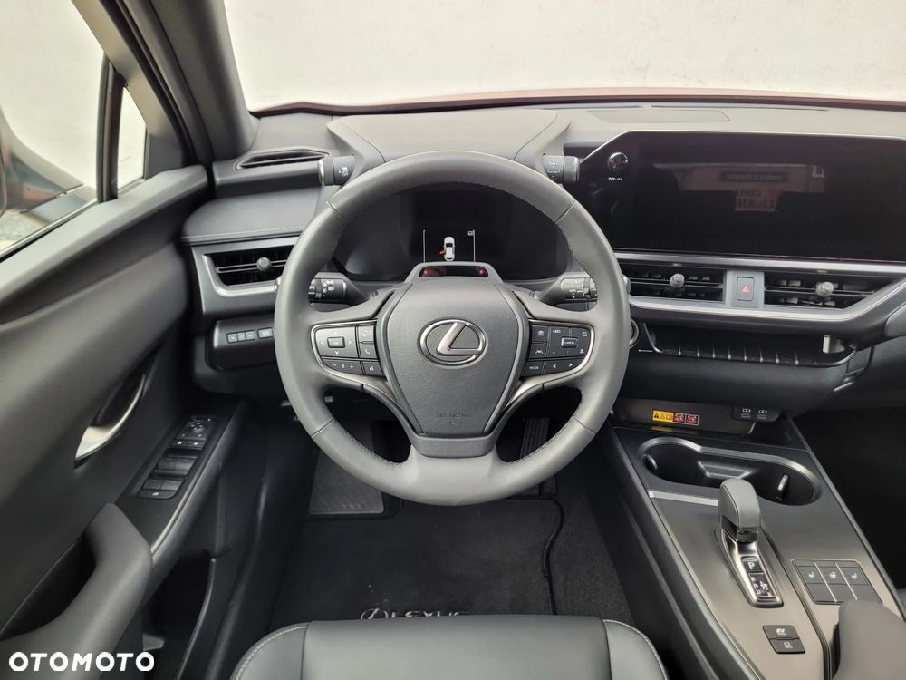 Lexus UX 300h F Sport Design - 15