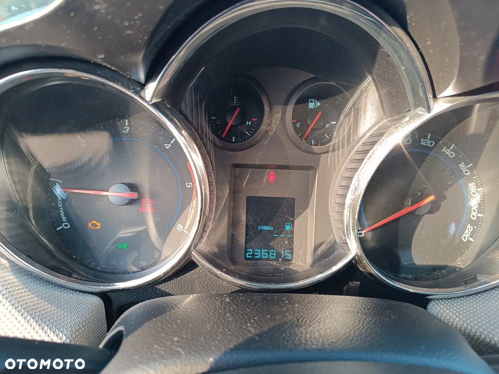 Chevrolet Cruze 2.0 D LT - 21