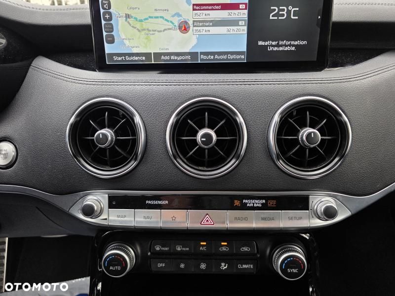 Kia Stinger 2.0 T-GDI GT Line - 11