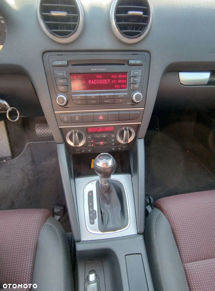 Audi A3 Sportback 1.6 TDI Ambiente S tronic - 8