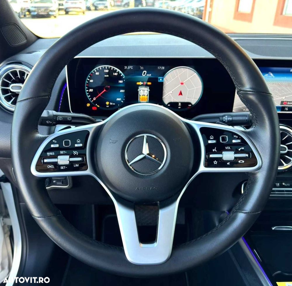 Mercedes-Benz GLB - 22