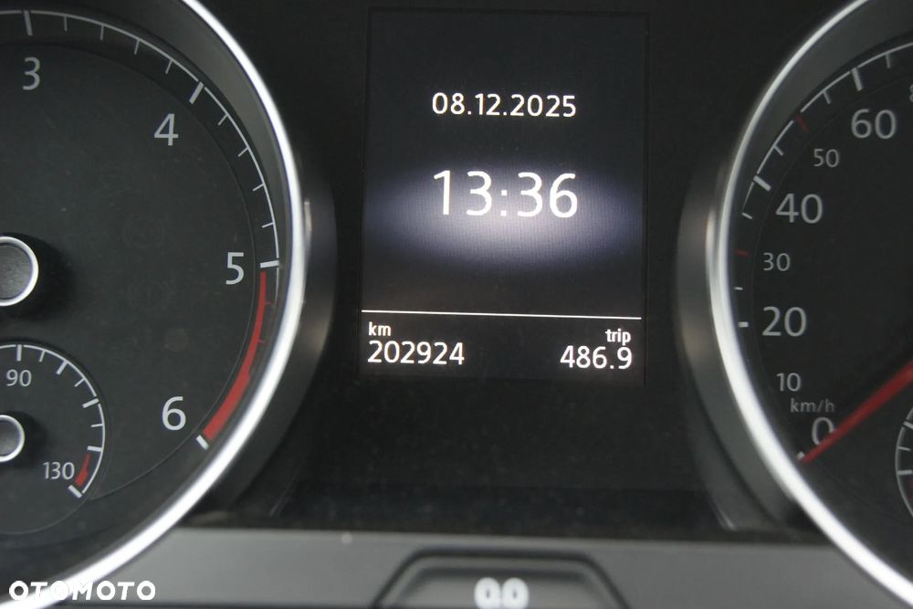 Volkswagen Golf 1.6 TDI DPF Highline - 15