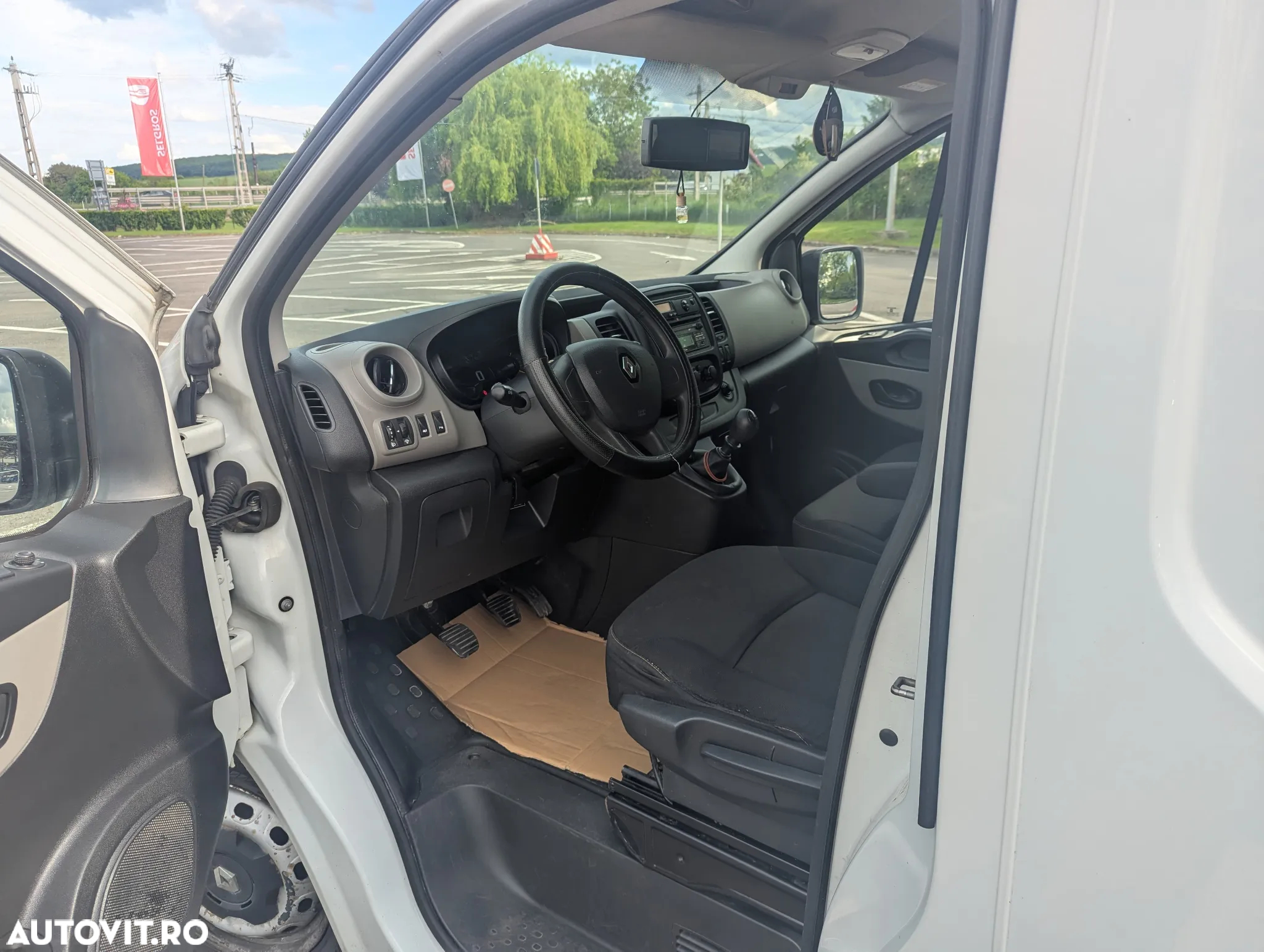 Renault Trafic - 6