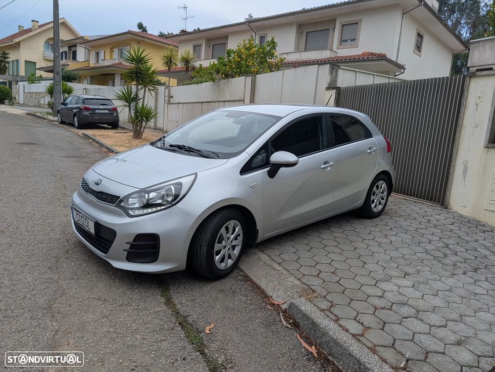 Kia Rio - 3