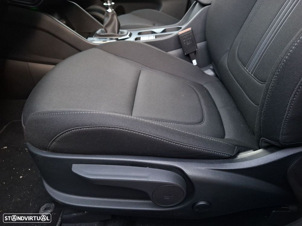 Hyundai Tucson 1.6 T-GDi Premium — fotografia 15