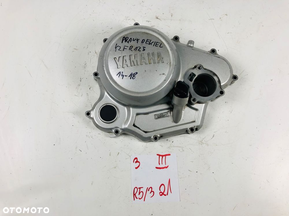Yamaha YZF R125 14-18 dekiel prawy pokrywa sprzęgła - 1