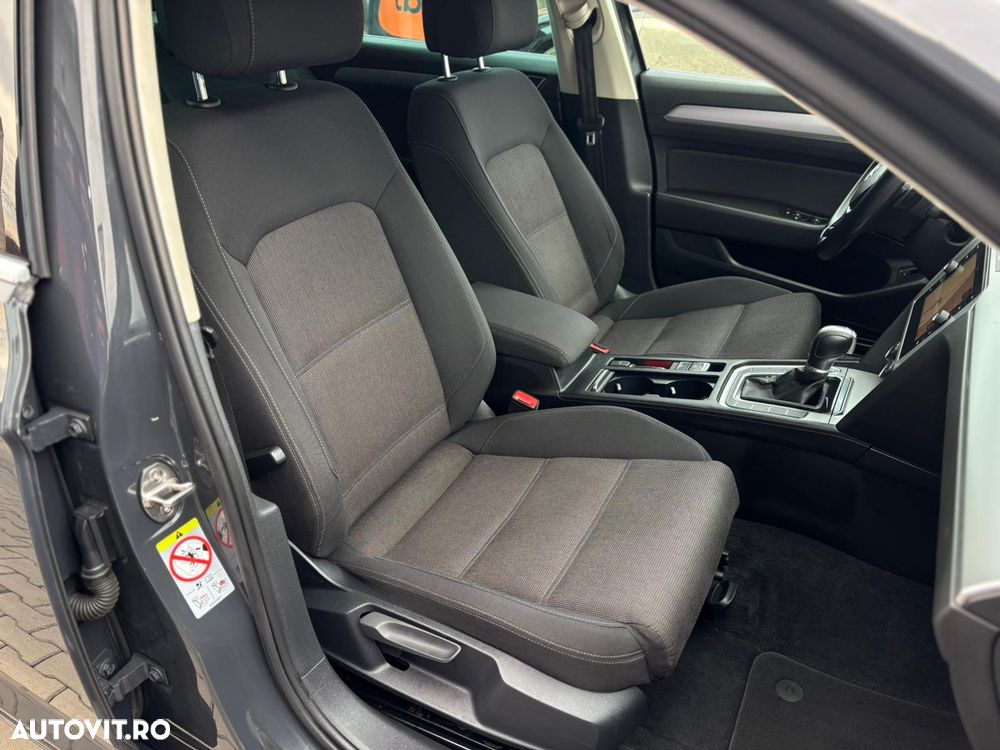 Volkswagen Passat - 28