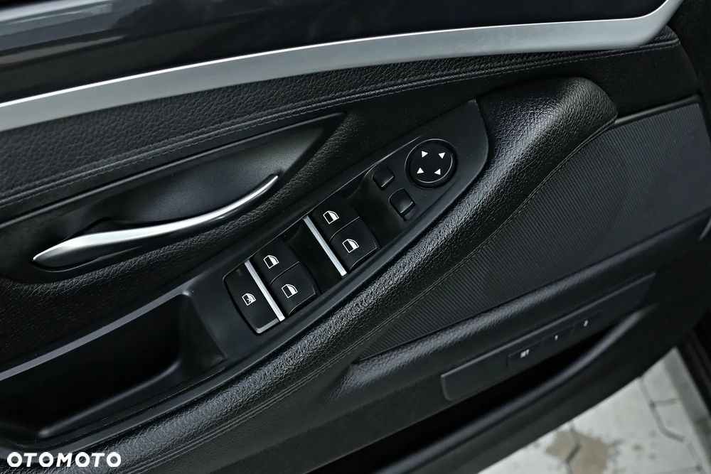 BMW Seria 5 - 31