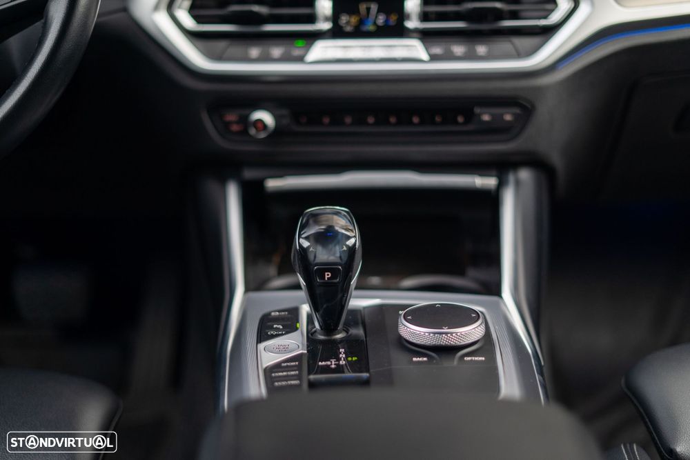 BMW 320 d Line Sport Shadow Auto - 42