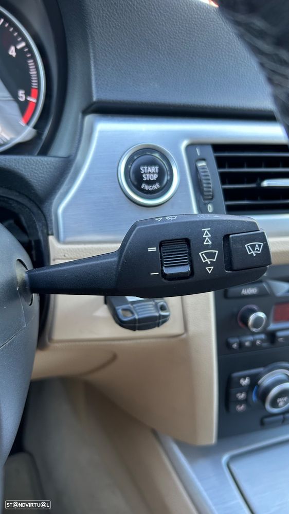 BMW 320 d Sport - 14