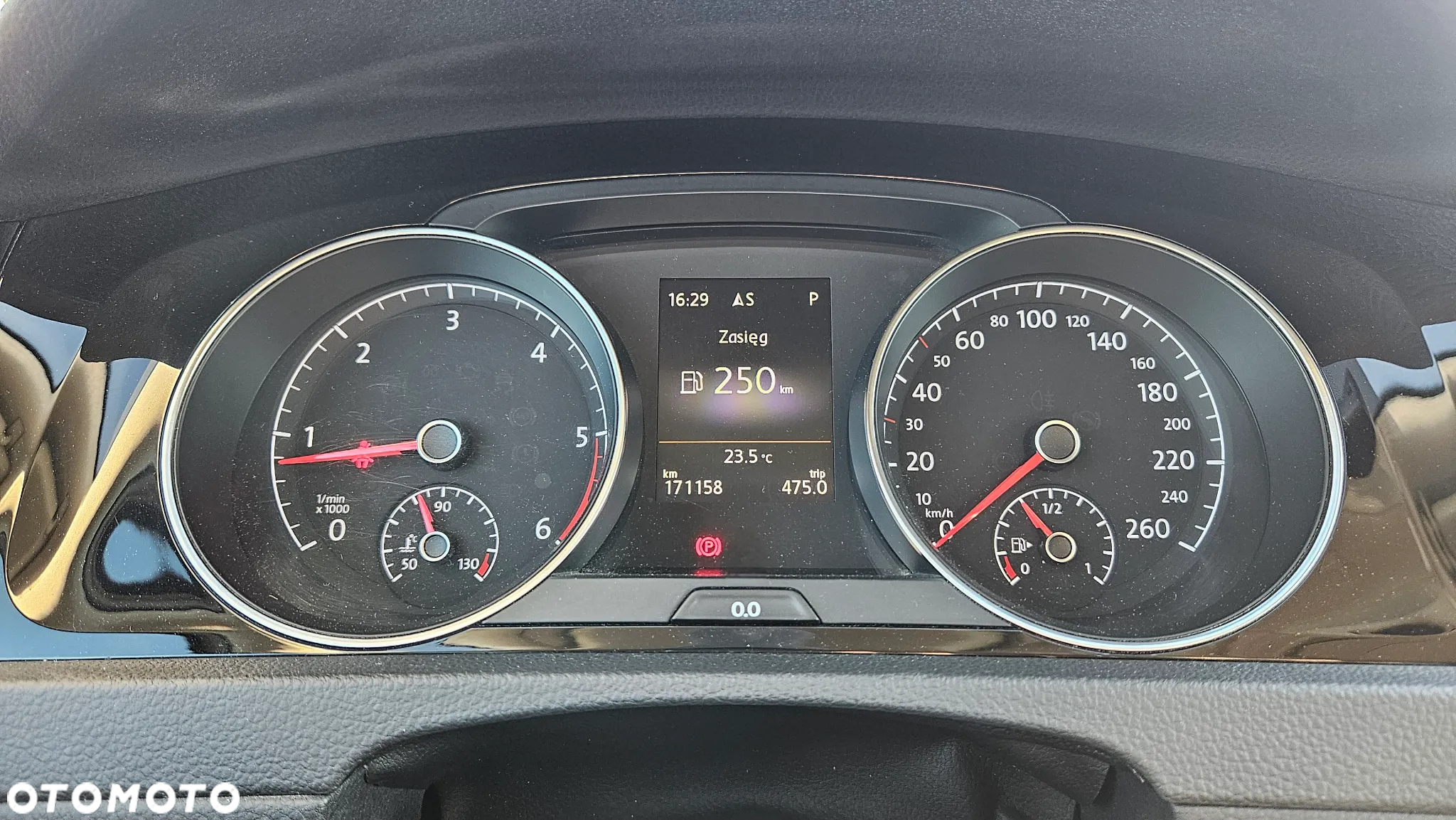 Volkswagen Golf 2.0 TDI SCR DSG Highline - 18