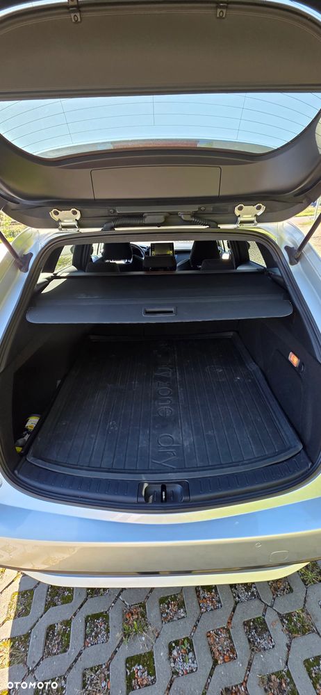 Toyota Corolla 2.0 Hybrid Comfort - 13
