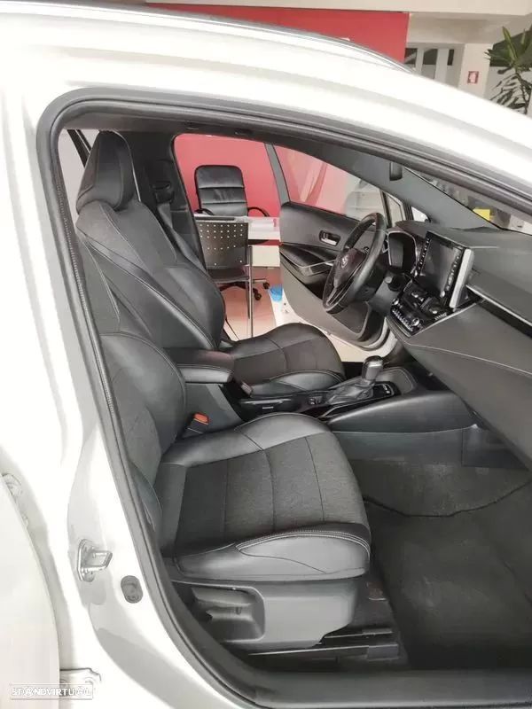 Toyota Corolla Touring Sports 1.8 Hybrid Comfort+P.Sport - 18