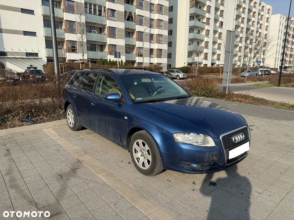 Audi A4 Avant - 1