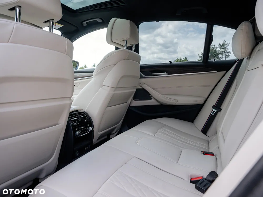 BMW Seria 5 - 13