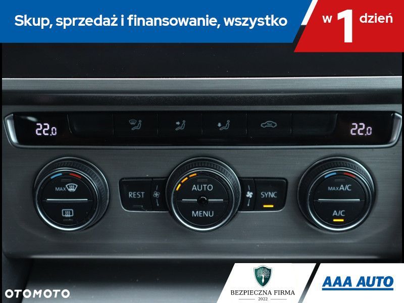 Volkswagen Passat - 17