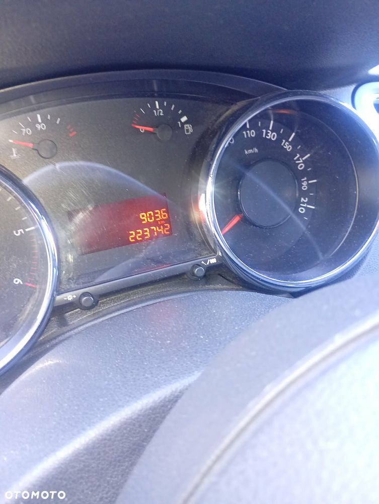 Peugeot 5008 HDI FAP 150 Platinum - 26