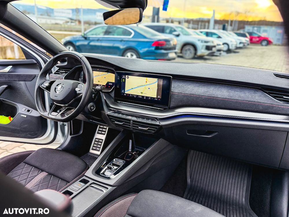 Skoda Octavia 2.0 245 TSI DSG RS - 29