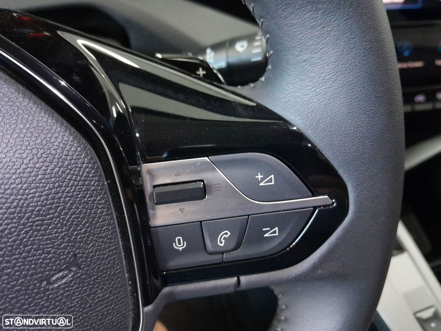 Peugeot 308 1.5 BlueHDi Allure Pack EAT8 - 15