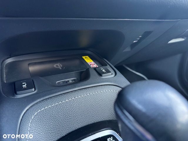 Toyota Corolla 1.8 Hybrid Style - 12