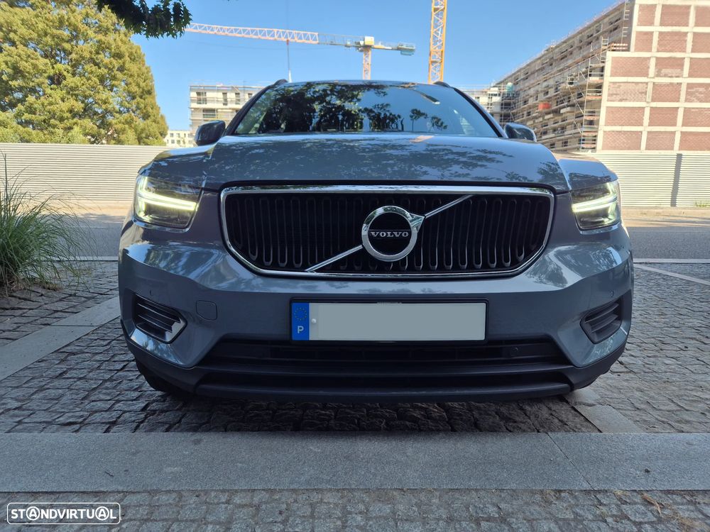 Volvo XC 40 1.5 T2 Momentum - 1
