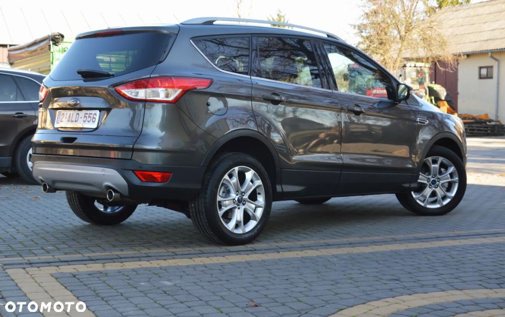 Ford Kuga - 10