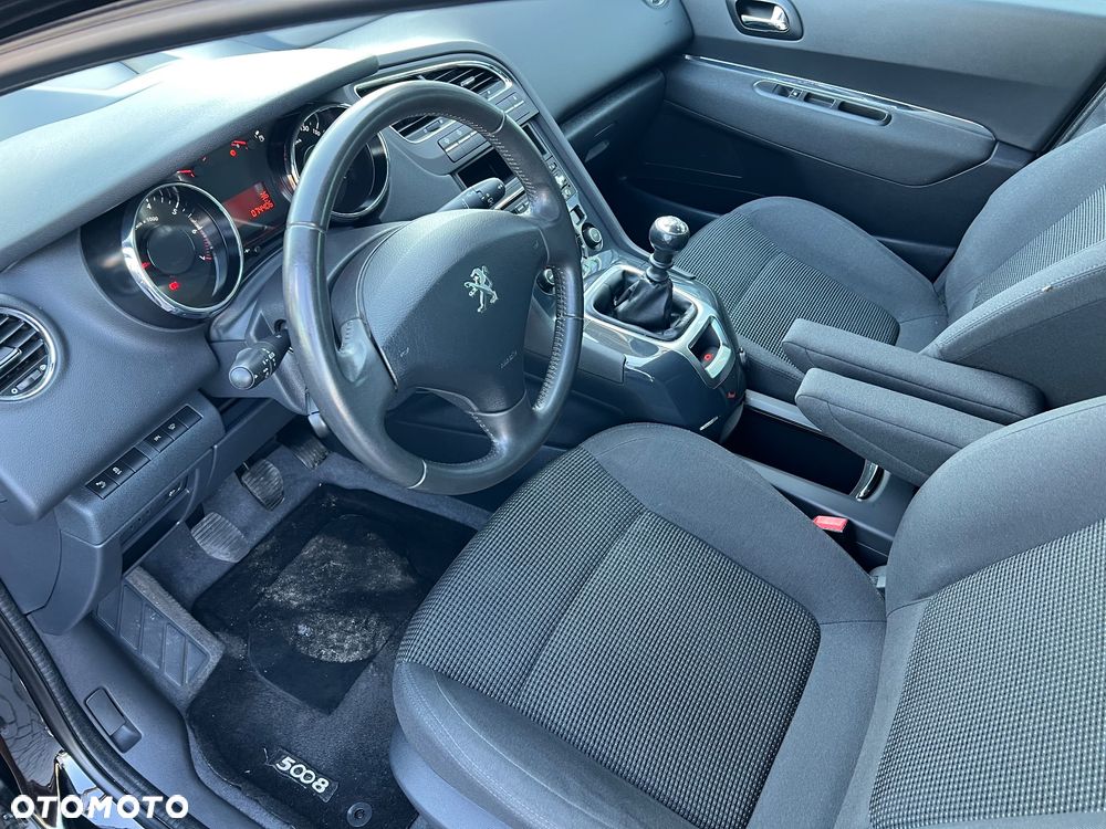 Peugeot 5008 1.2 PureTech Allure S&S - 13