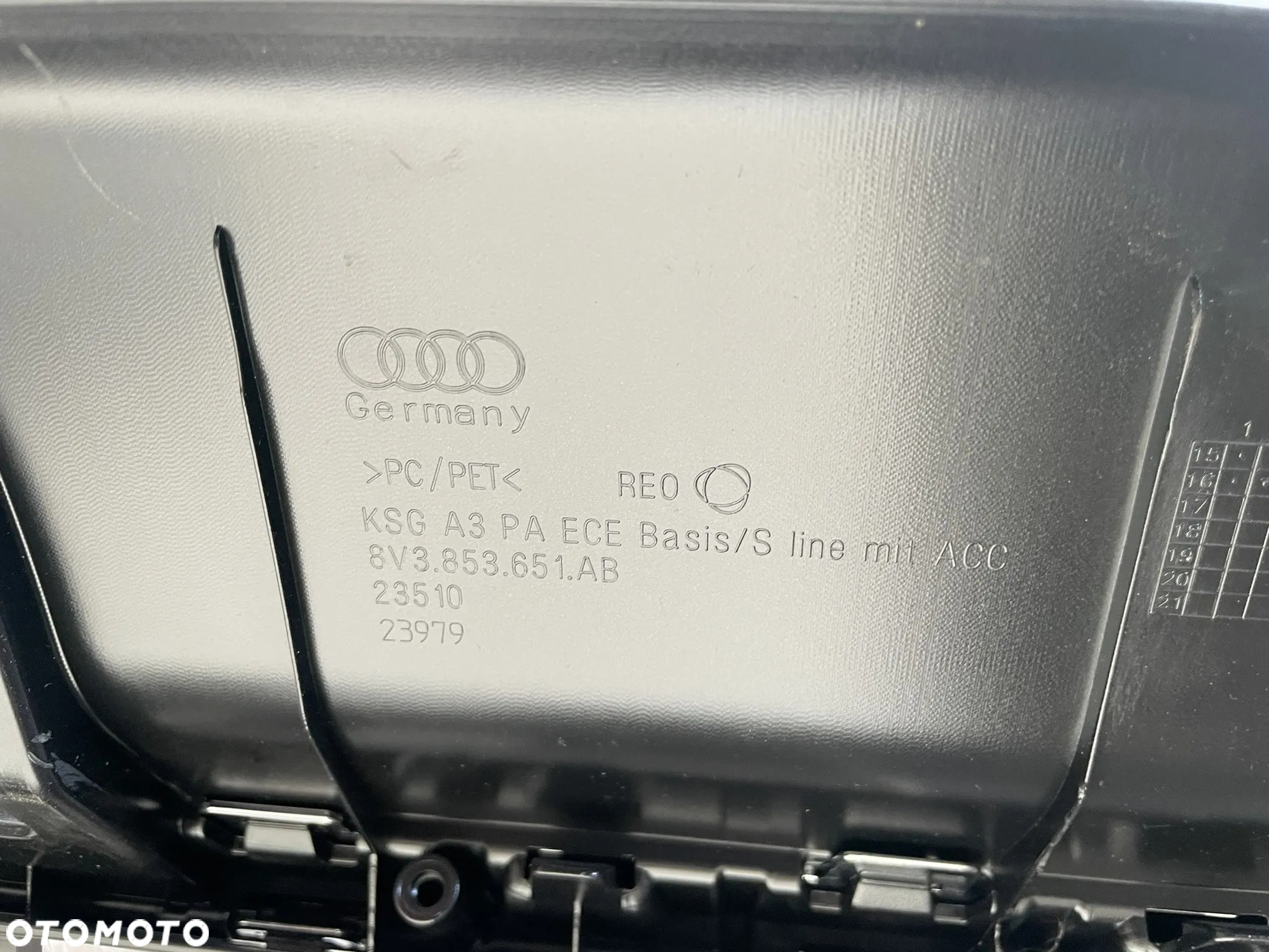 Audi A3 8V lift s, line grill, atrapa pod radar nowa oryginalna - 3
