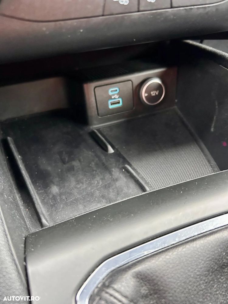 Ford Kuga 2.0 EcoBlue Hybrid TITANIUM - 21