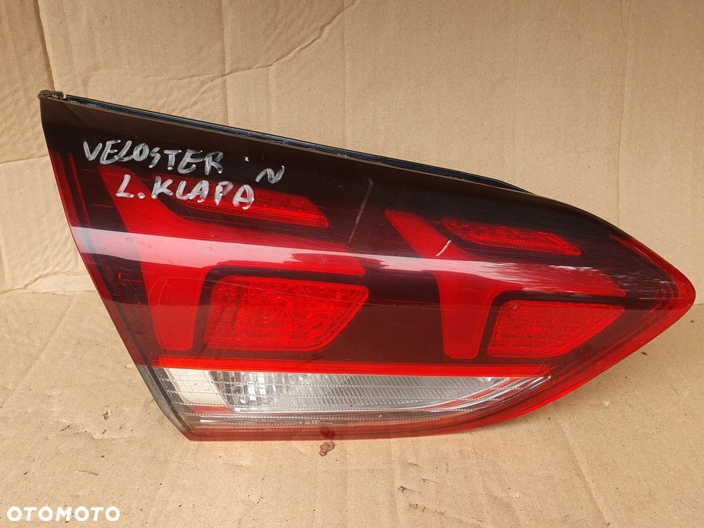 HYUNDAI VELOSTER N II LAMPA W KLAPE TYŁ TYLNA lewa 92403-J3110 92403-J3000 - 1