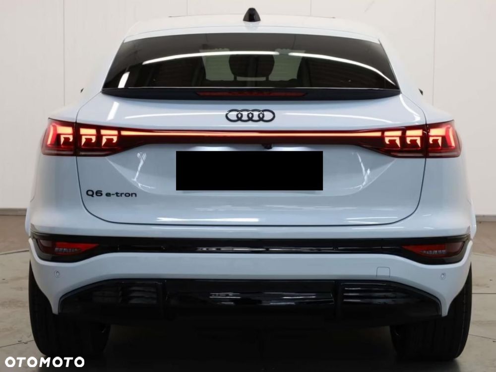 Audi Q6 e-tron - 4