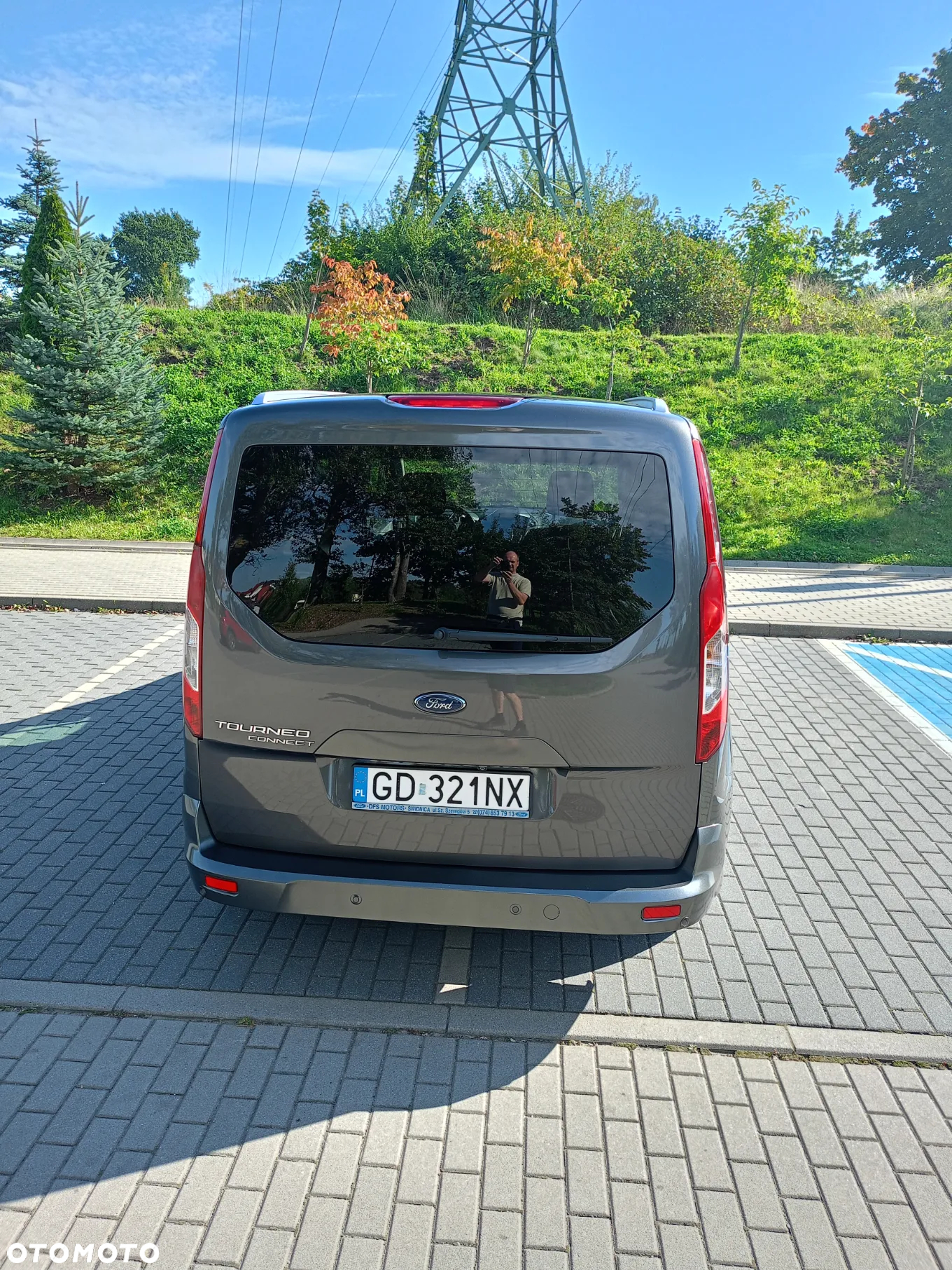 Ford Tourneo Connect Gr 1.5 TDCi Titanium - 12
