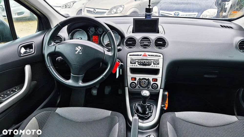 Peugeot 308 1.6 Premium Plus - 37